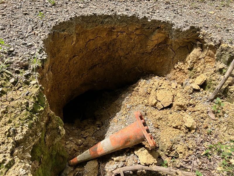 Emergency culvert replacement to close Duncan Road