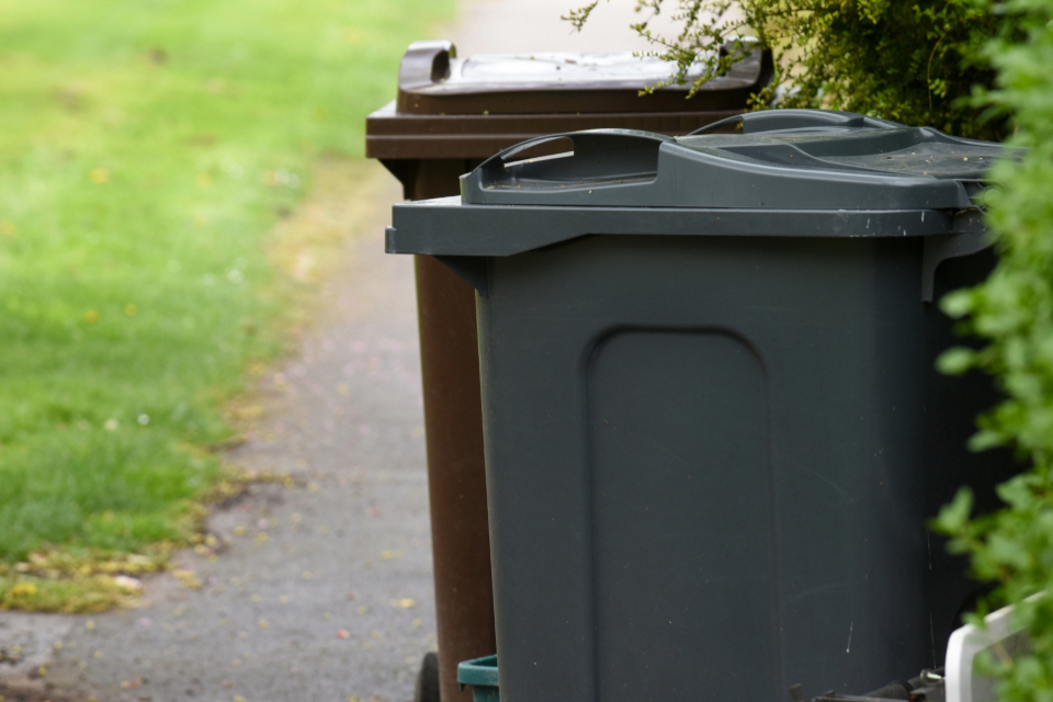 Rubish bins