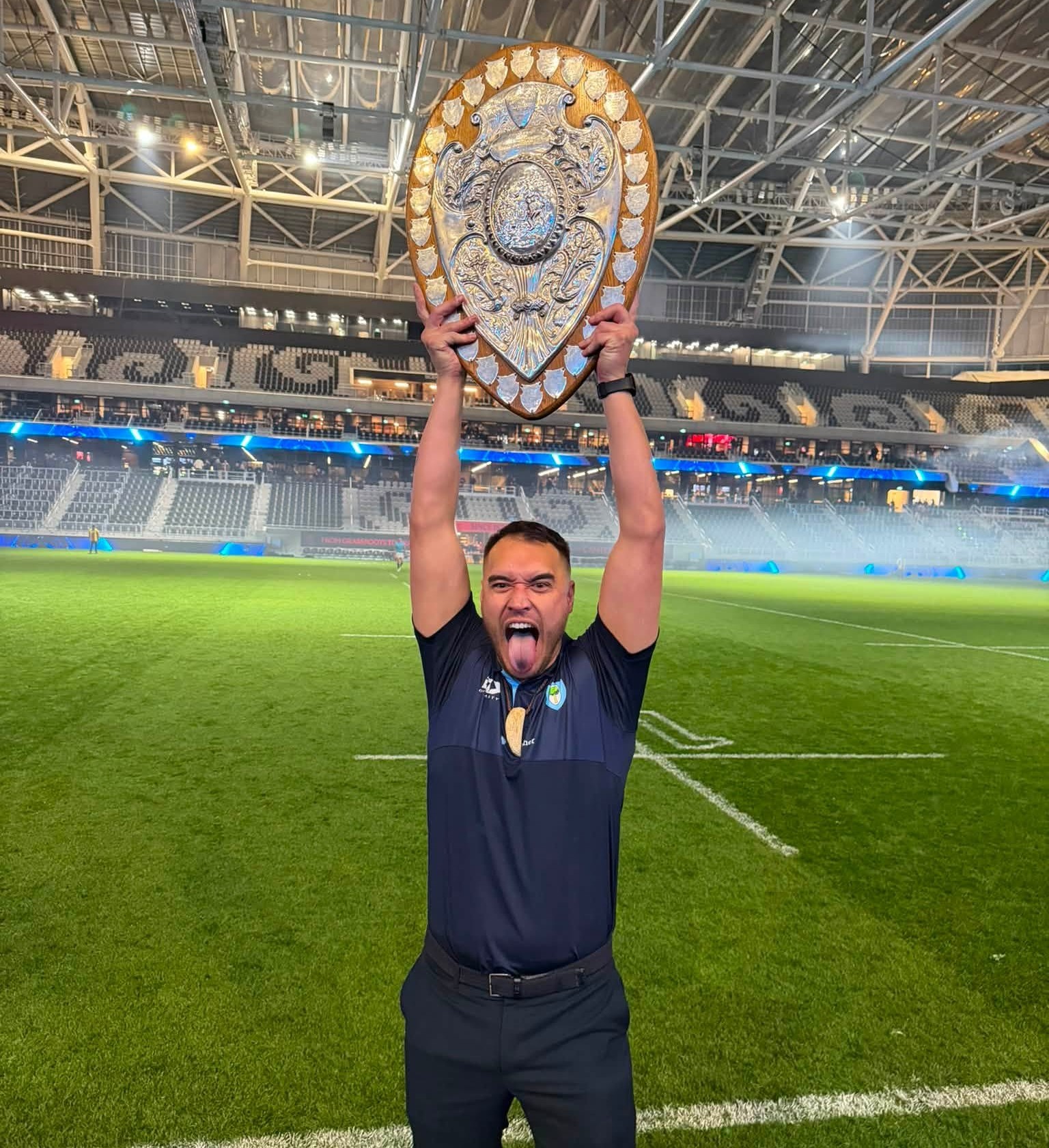 Mayor Moko Tepania holds Ranfurly Shield